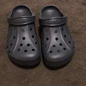 Gray crocs M7 W9